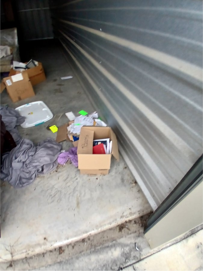 10 x 30 storage unit in Athens, AL
