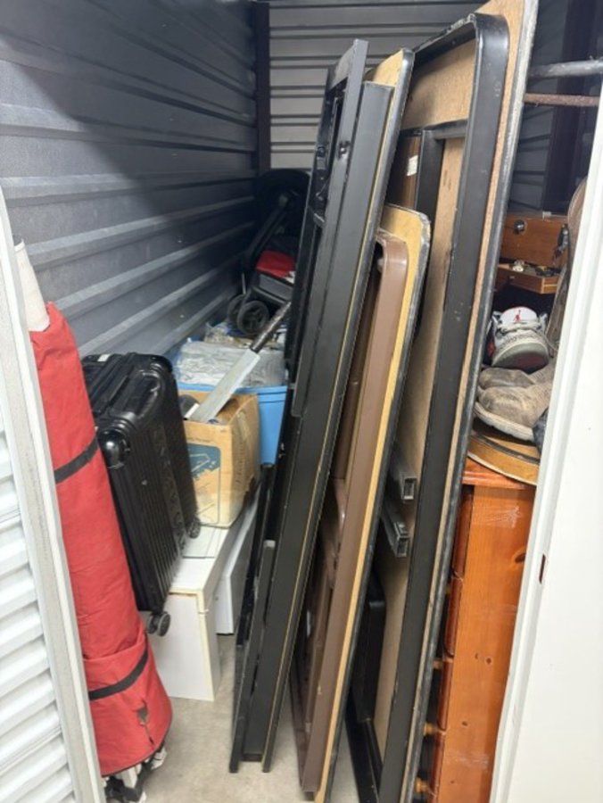 5 x 10 storage unit in Austin, TX