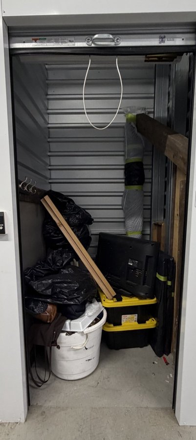 5 x 5 storage unit in Santa Rosa, CA
