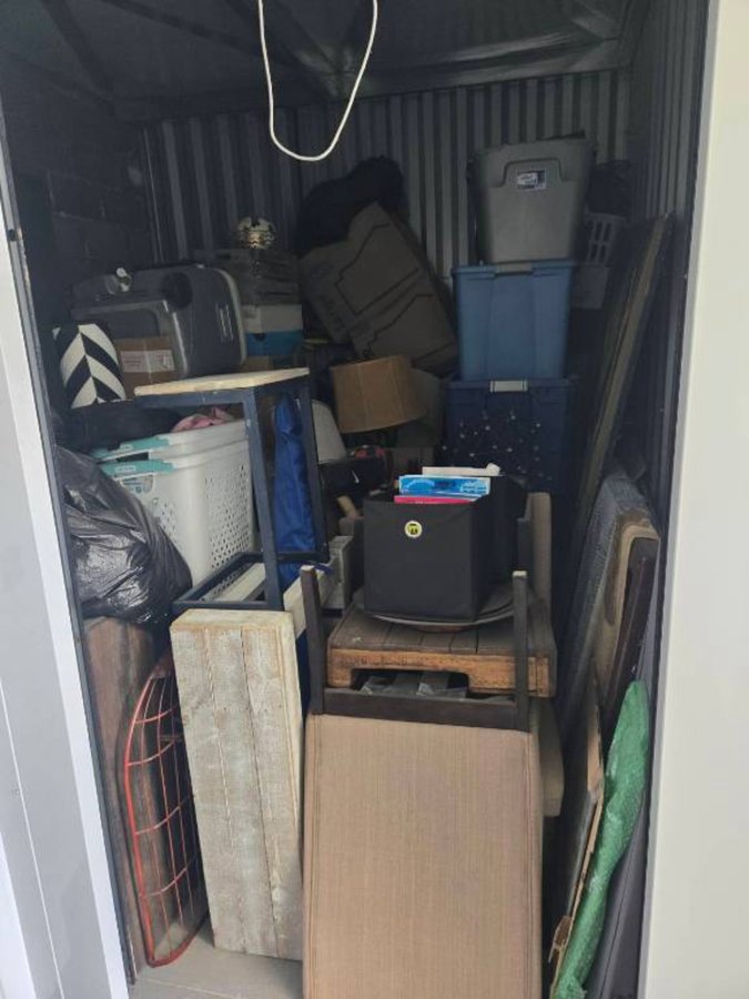 10 x 10 storage unit in Riverton, UT