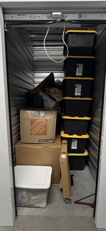 5 x 7 storage unit in Santa Rosa, CA