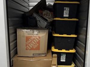 5 x 7 unit in Santa Rosa