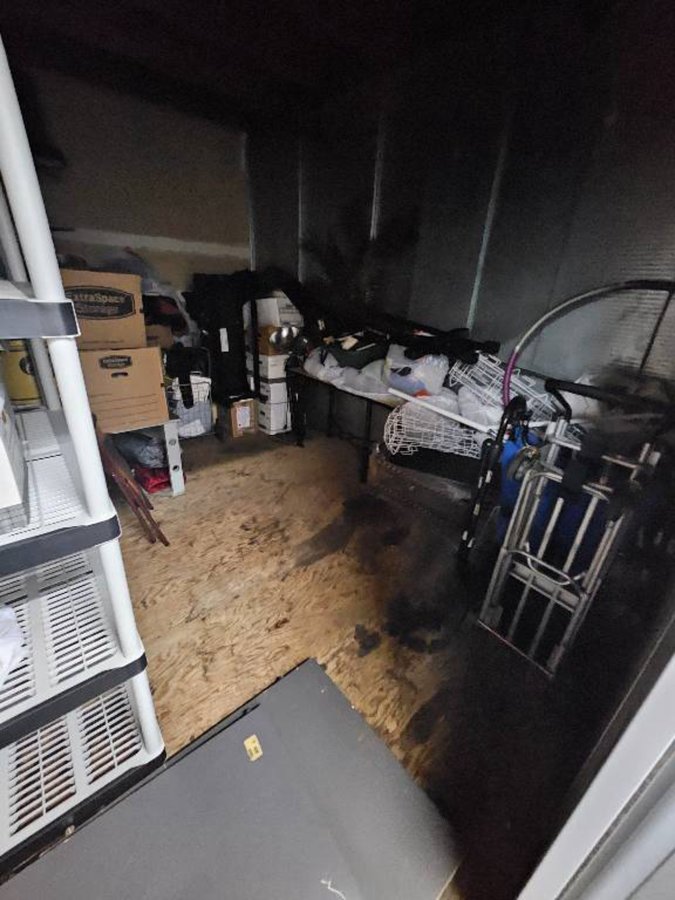 10 x 15 storage unit in Santa Ana, CA