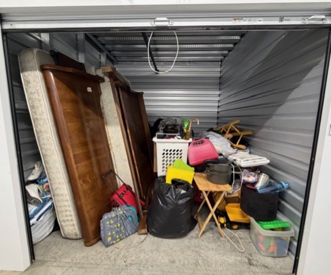 10 x 10 storage unit in Santa Rosa, CA