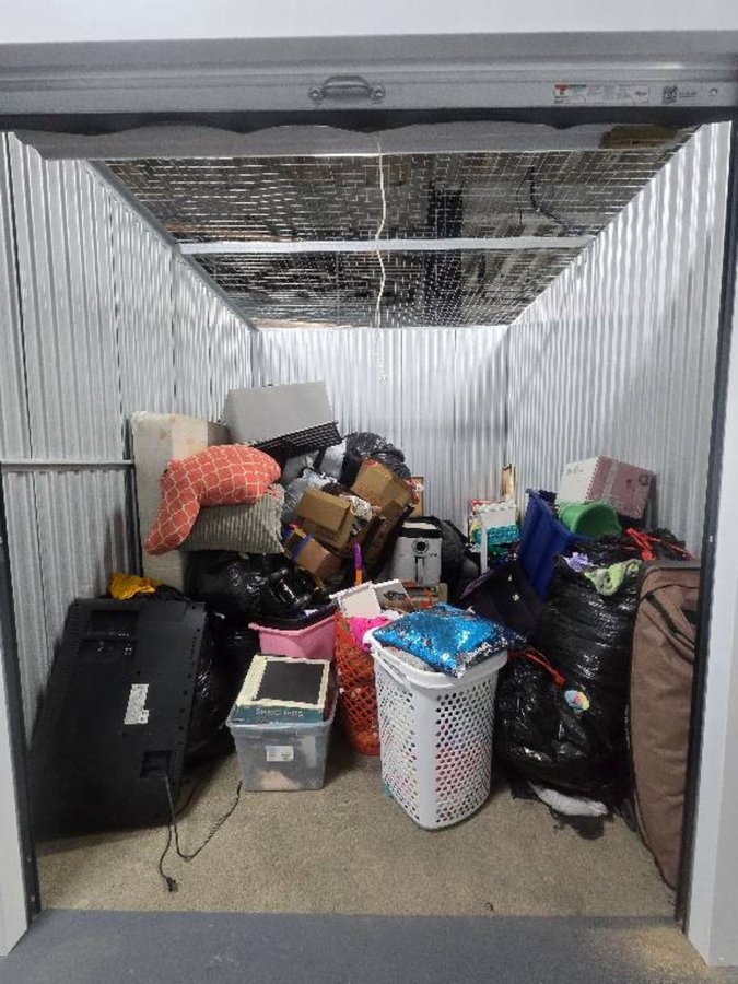 8 x 10 storage unit in Saint Paul, MN