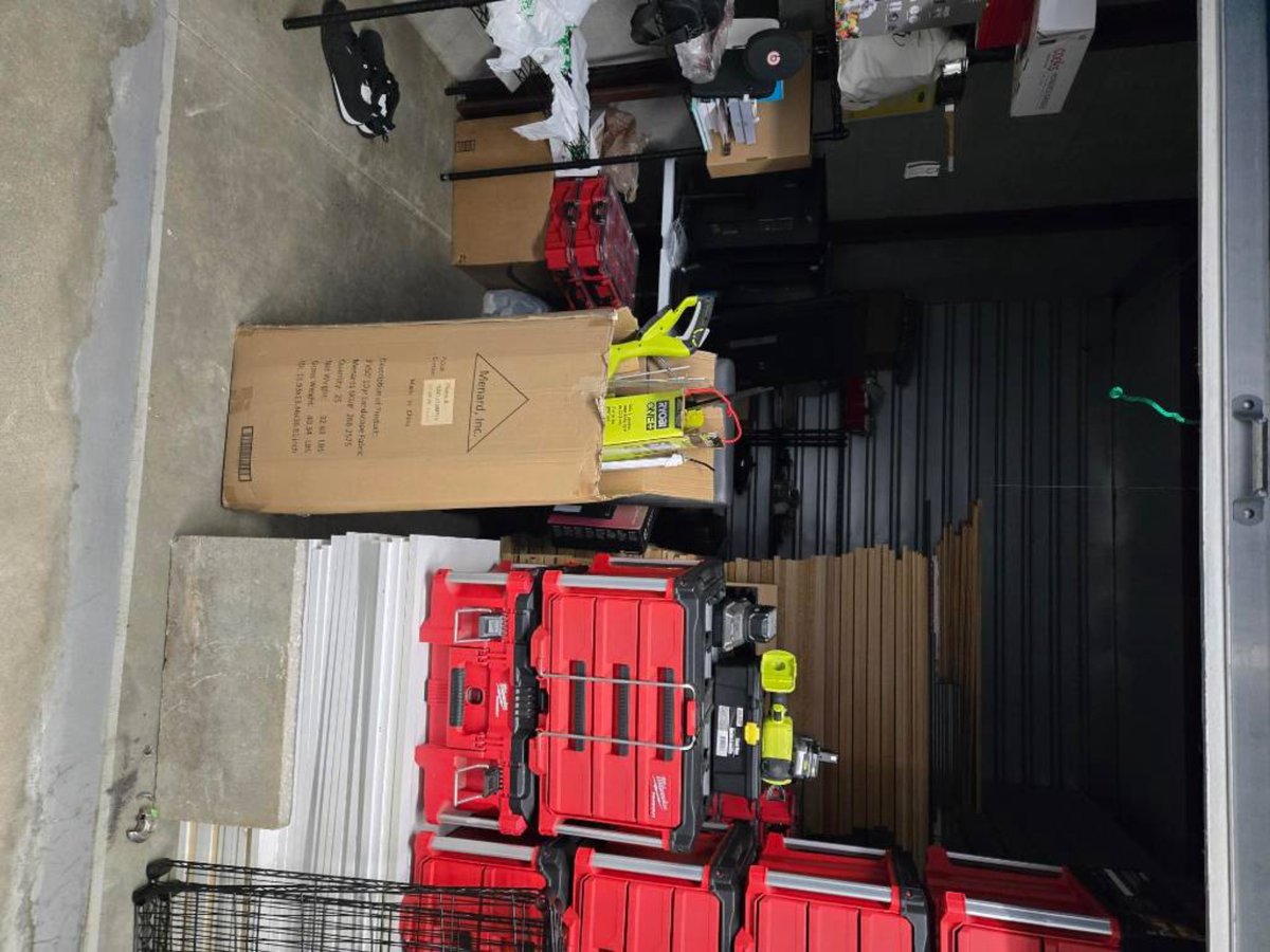 10 x 15 storage unit in Round Lake Beach, IL