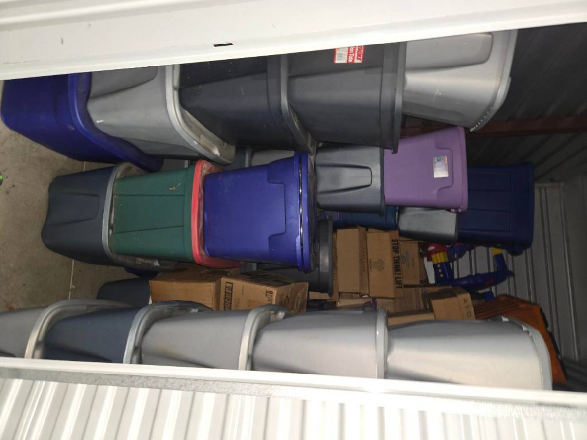 5 x 10 storage unit in Round Lake Beach, IL