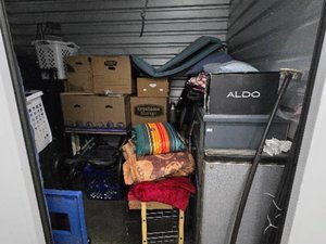 7 x 10 storage unit in Sylmar, CA