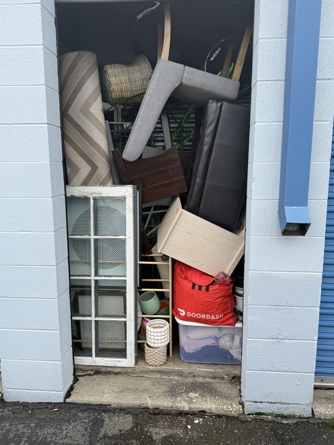 5 x 5 storage unit in Livonia, MI