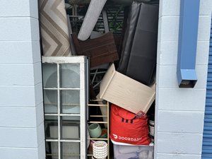 5 x 5 storage unit in Livonia, MI
