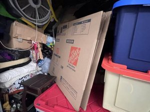 10 x 10 storage unit in Panorama City, CA