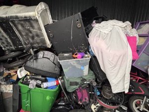 10 x 5 storage unit in Panorama City, CA