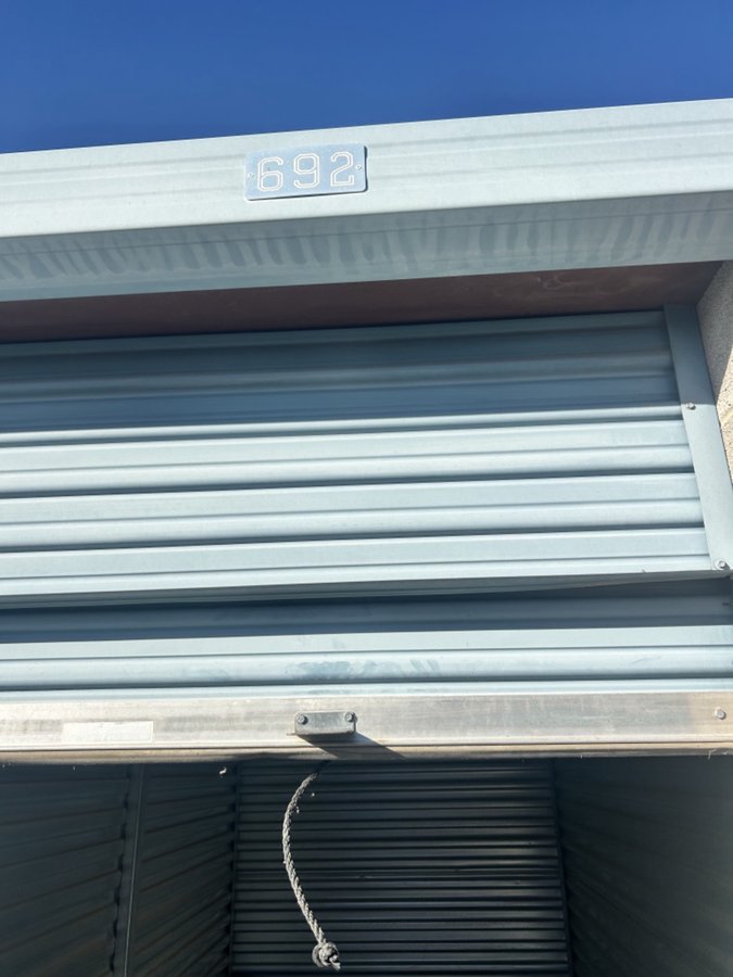 5 x 10 storage unit in Hesperia, CA