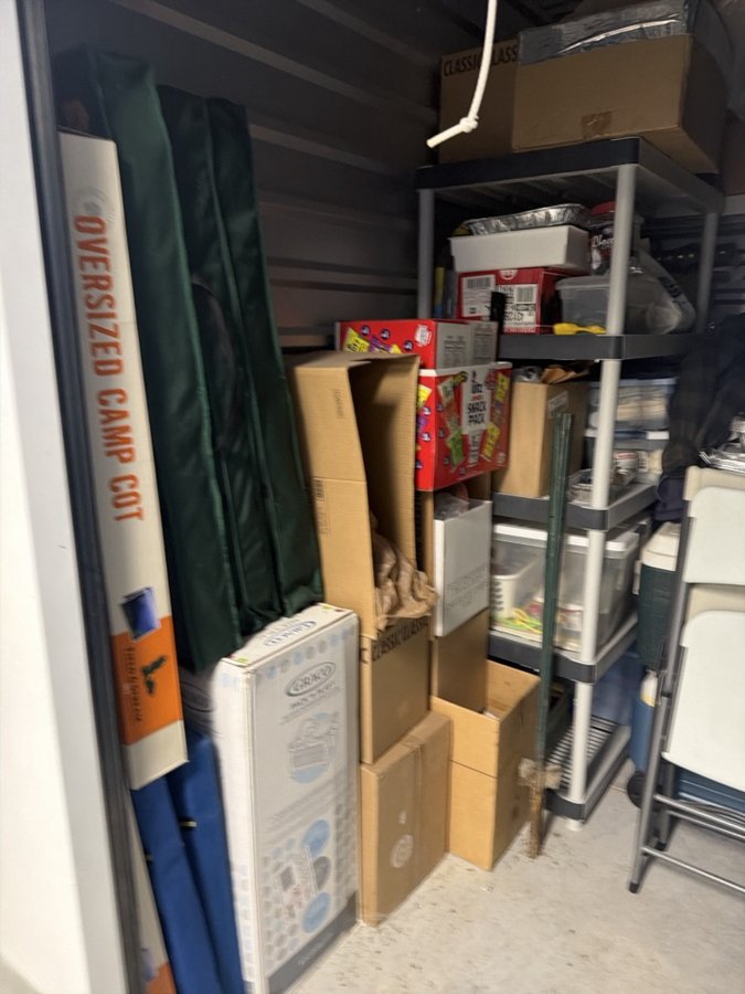 20 x 10 storage unit in Virginia Beach, VA