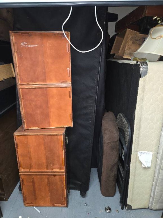 7 x 8 storage unit in Hayward, CA