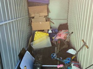 5 x 8 storage unit in Hayward, CA