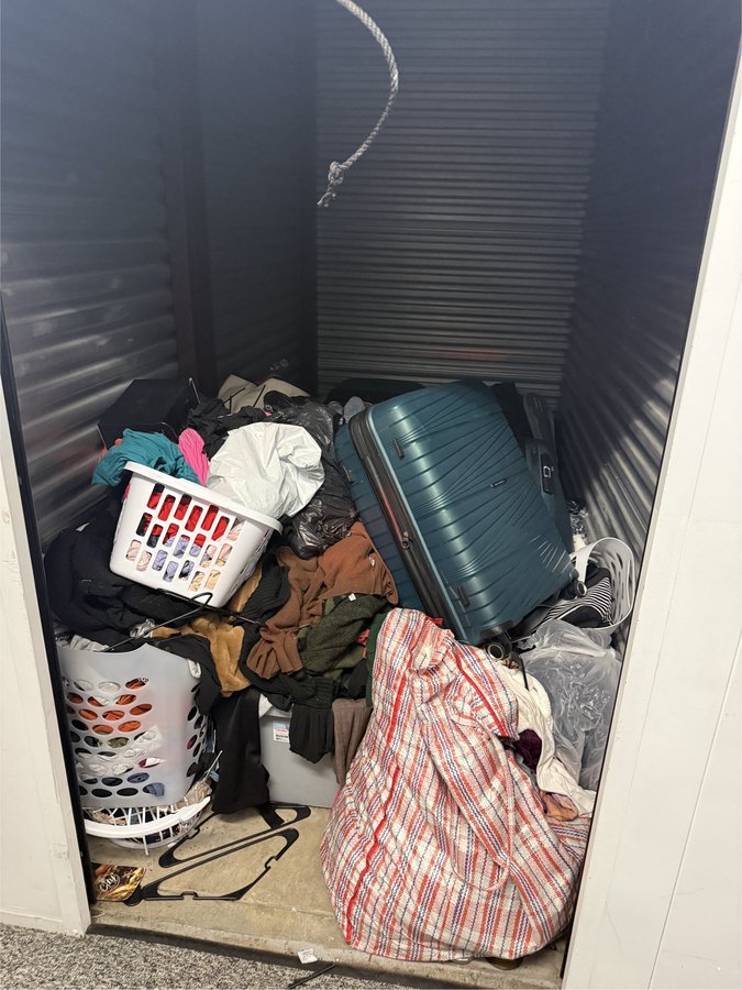 5 x 10 storage unit in Warren, MI
