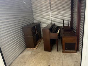 8 x 10 storage unit in Warren, MI