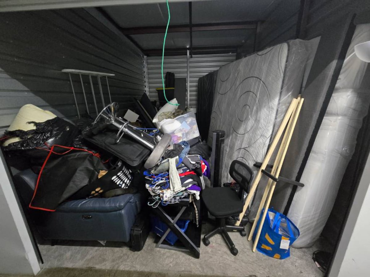 10 x 15 storage unit in Las Vegas, NV