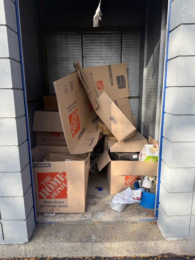 5 x 5 storage unit in Livonia, MI