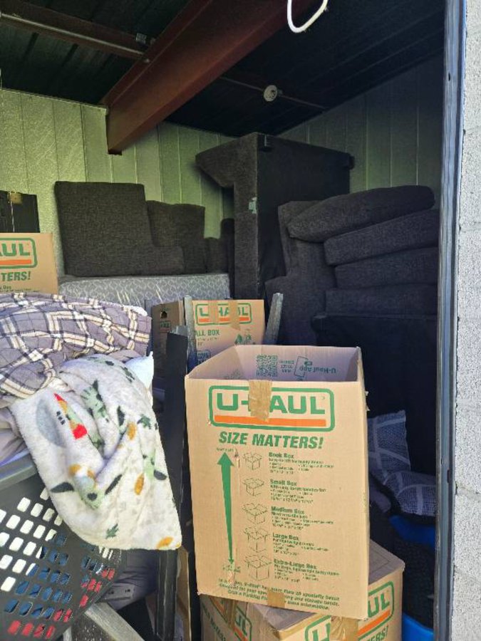 10 x 10 storage unit in Riverside, CA