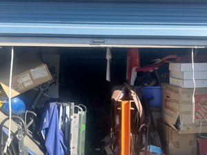 10 x 30 storage unit in Hesperia, CA