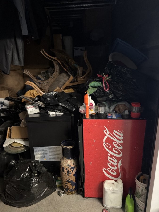 10 x 20 storage unit in Norfolk, VA