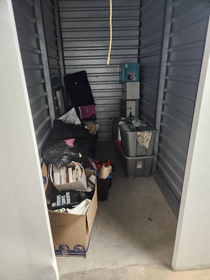 5 x 10 storage unit in Phoenix, AZ