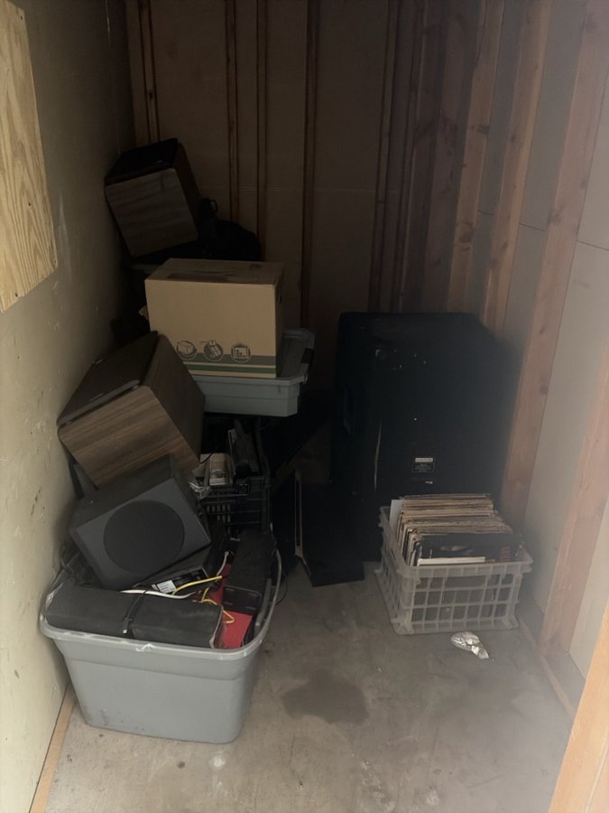 5 x 10 storage unit in San Bernardino, CA