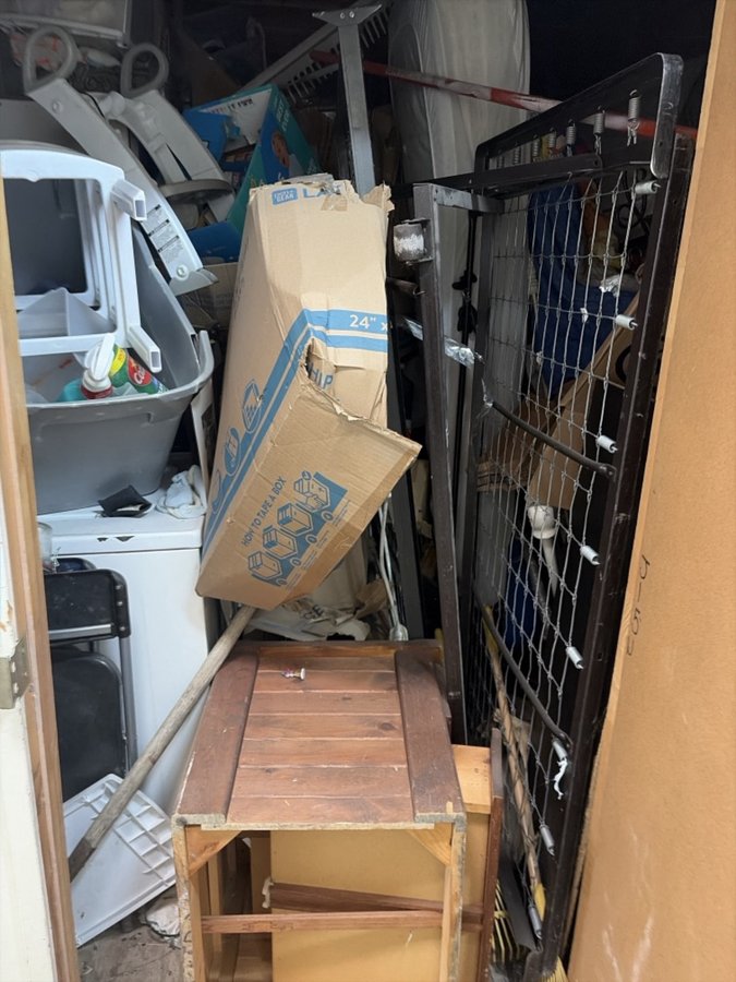 10 x 10 storage unit in San Bernardino, CA