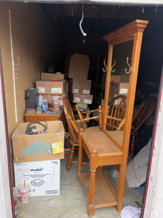 10 x 20 storage unit in San Bernardino, CA