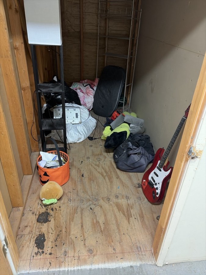 5 x 10 storage unit in San Bernardino, CA