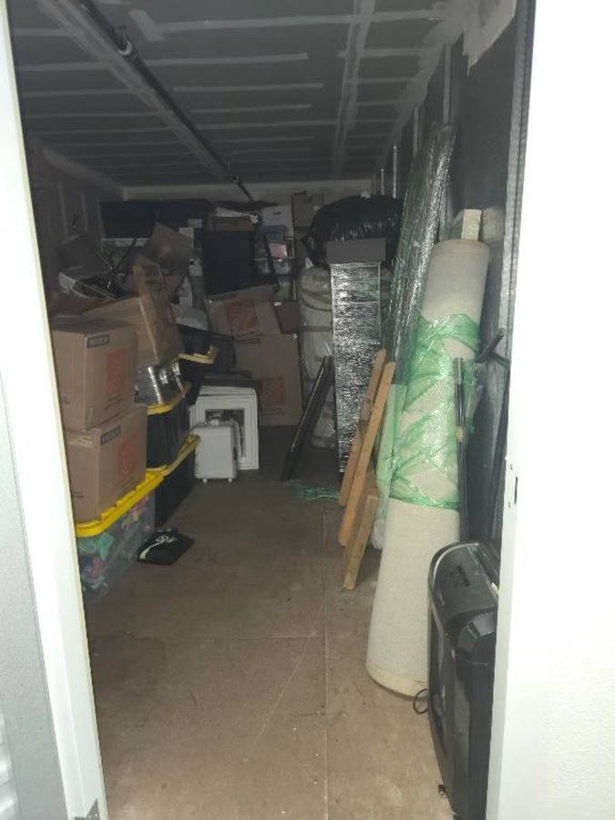 10 x 20 storage unit in Marina Del Rey, CA