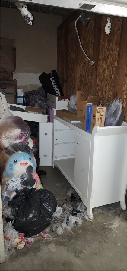 5 x 10 storage unit in Sacramento, CA