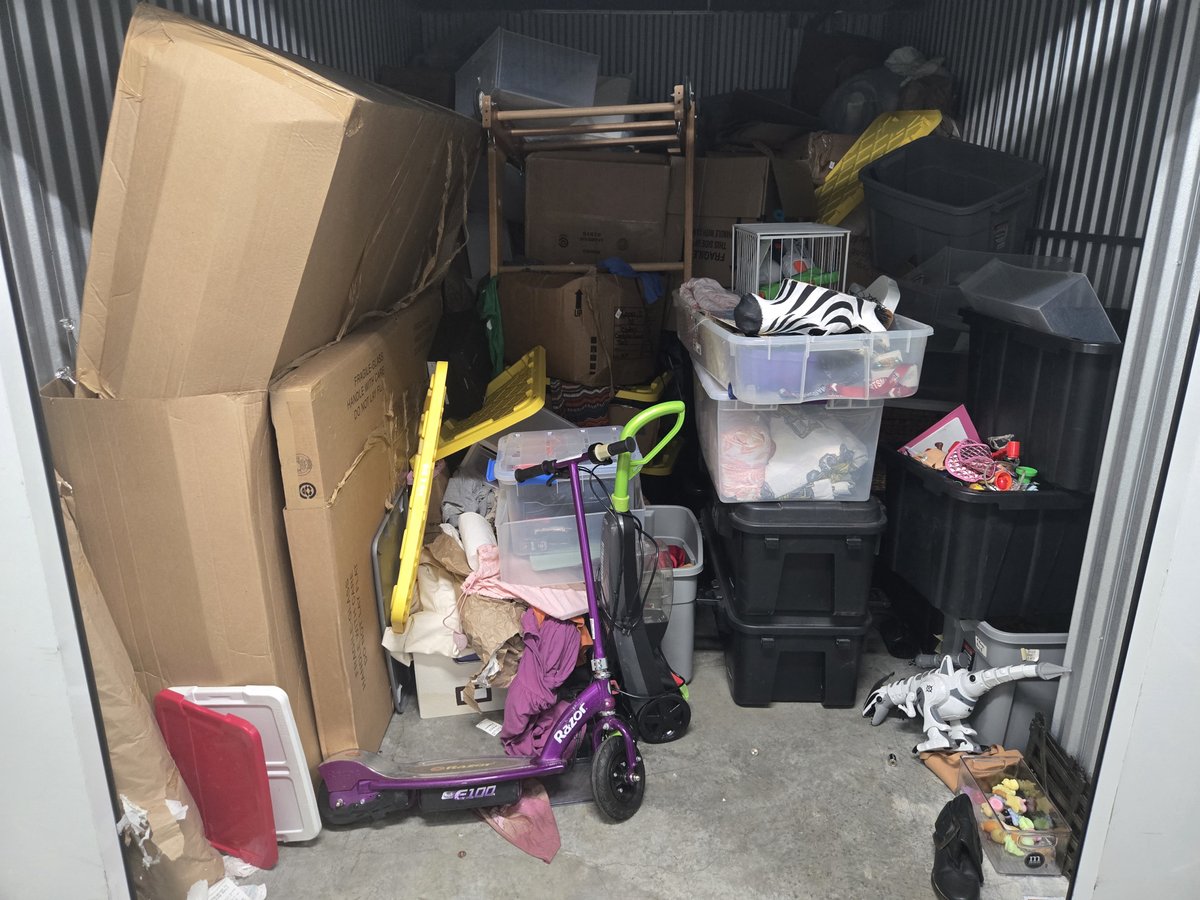 9 x 13 storage unit in Honolulu, HI