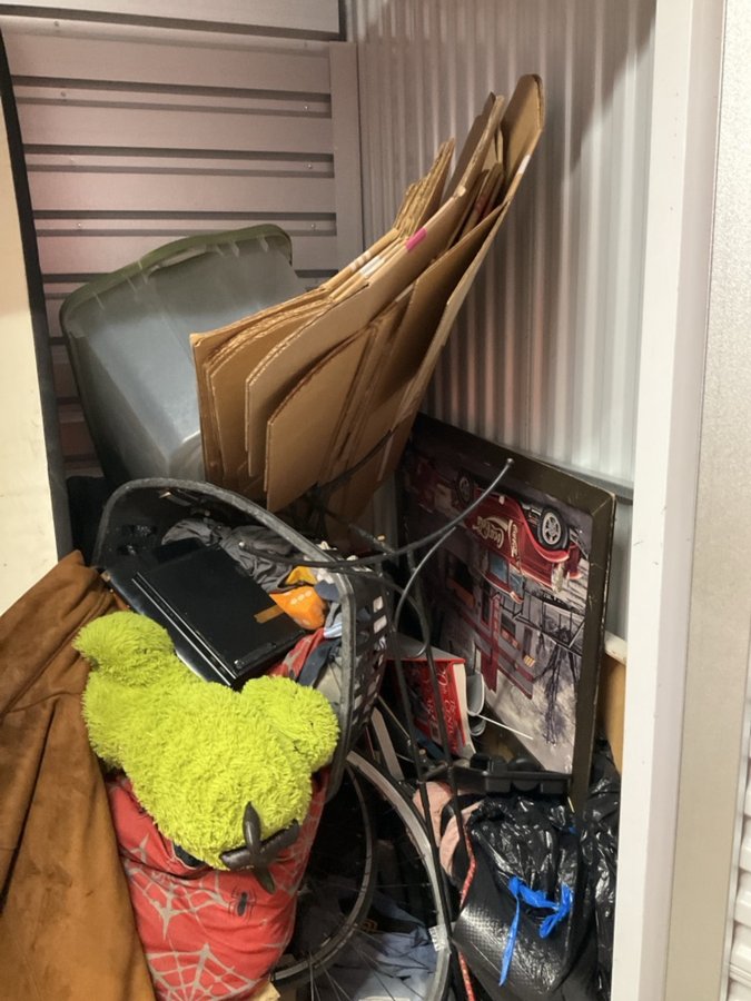 5 x 5 storage unit in Spring Valley, CA