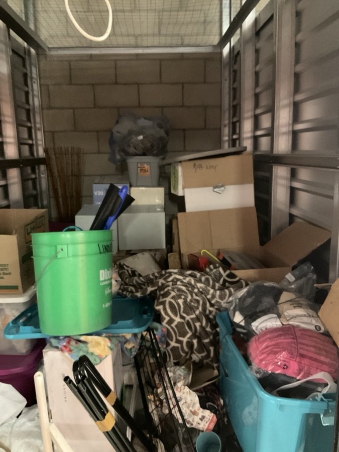 5 x 10 storage unit in Spring Valley, CA