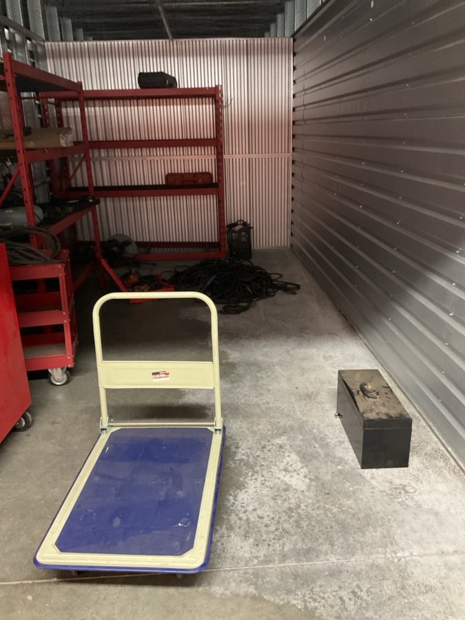 10 x 20 storage unit in Spring Valley, CA