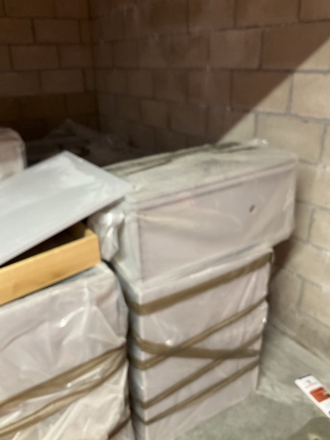 10 x 10 storage unit in Spring Valley, CA