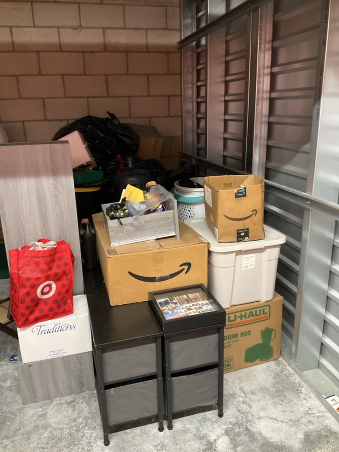 10 x 10 storage unit in Spring Valley, CA