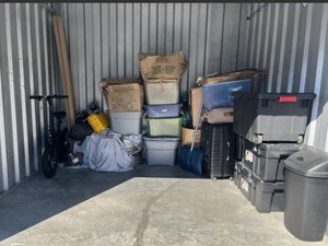 10 x 10 storage unit in Chesapeake, VA
