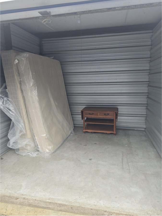 10 x 10 storage unit in Yorktown, VA