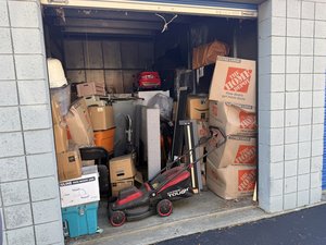 10 x 20 storage unit in Livonia, MI