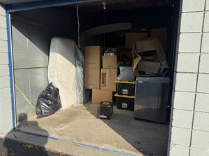 10 x 15 storage unit in Livonia, MI
