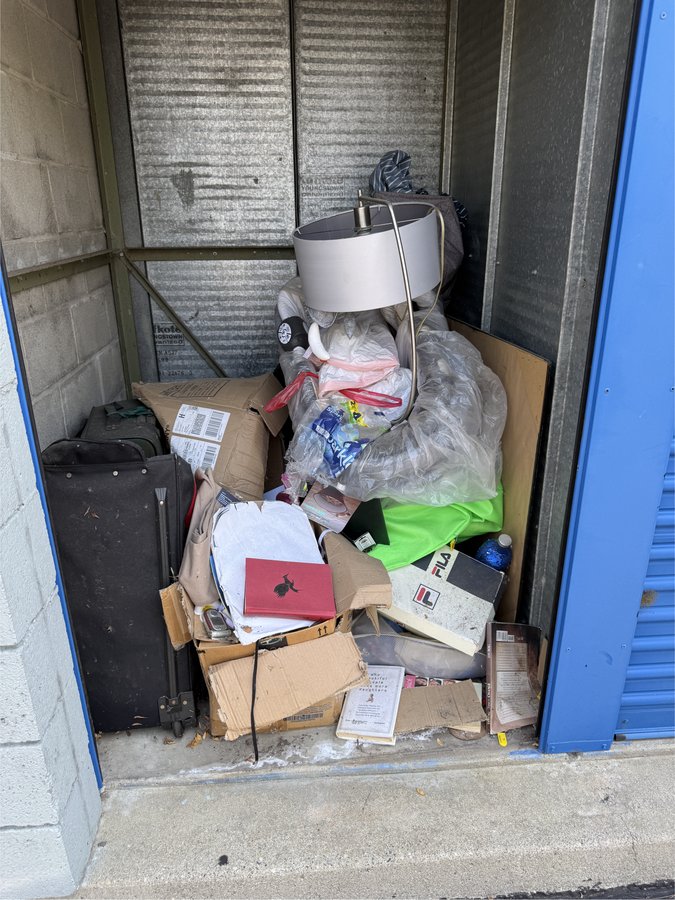 5 x 5 storage unit in Livonia, MI