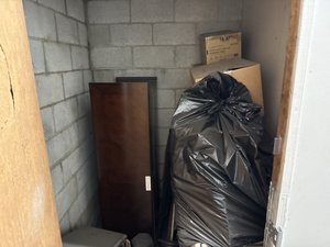 5 x 5 storage unit in Pasadena, CA