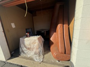 10 x 10 storage unit in Pasadena, CA