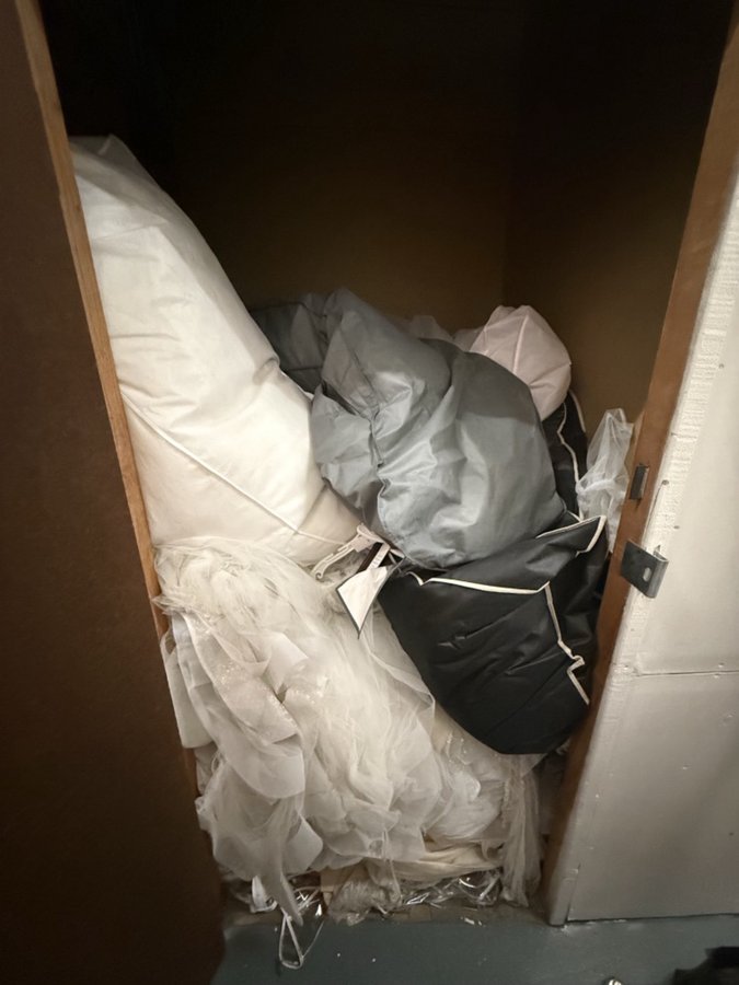 5 x 5 storage unit in Pasadena, CA
