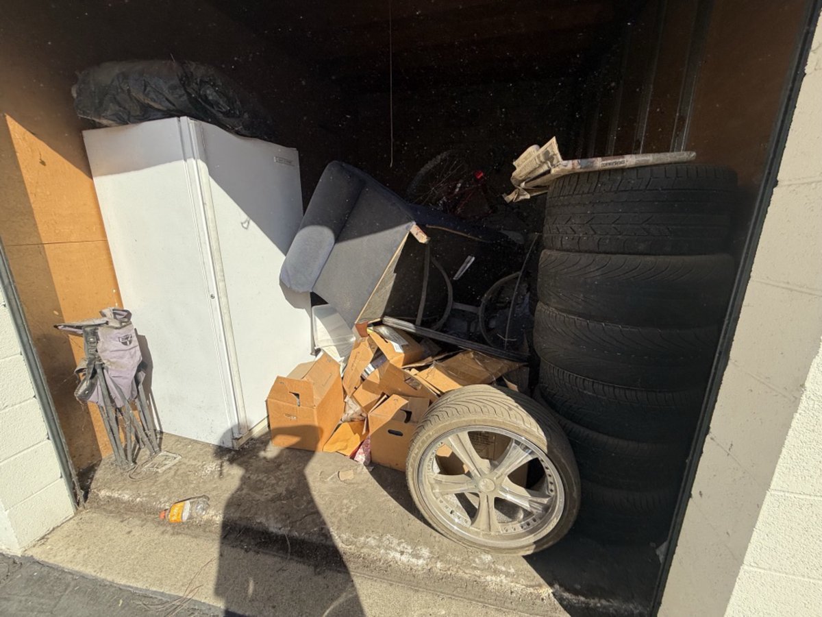 10 x 15 storage unit in Pasadena, CA