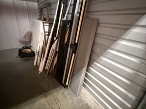 10 x 15 storage unit in Los Angeles, CA